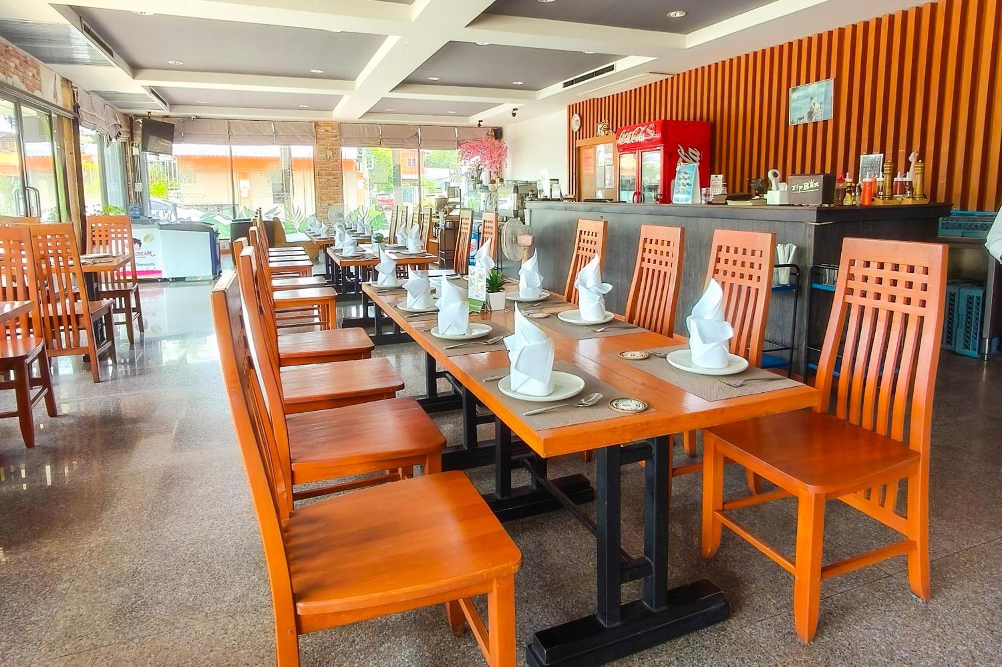 Thong Tarin Hotel Surin Exterior foto