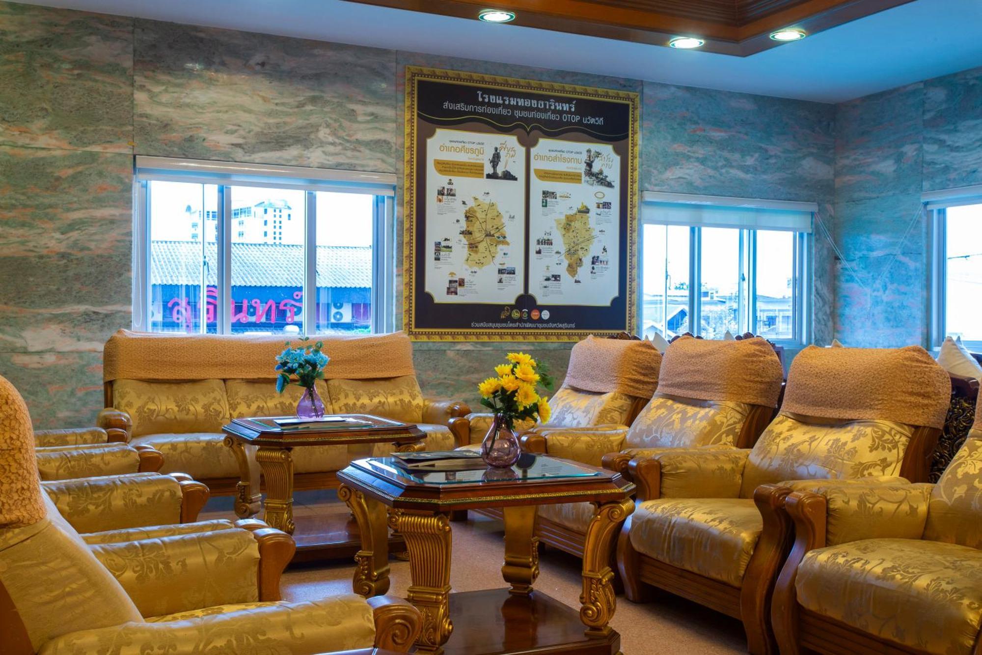 Thong Tarin Hotel Surin Exterior foto