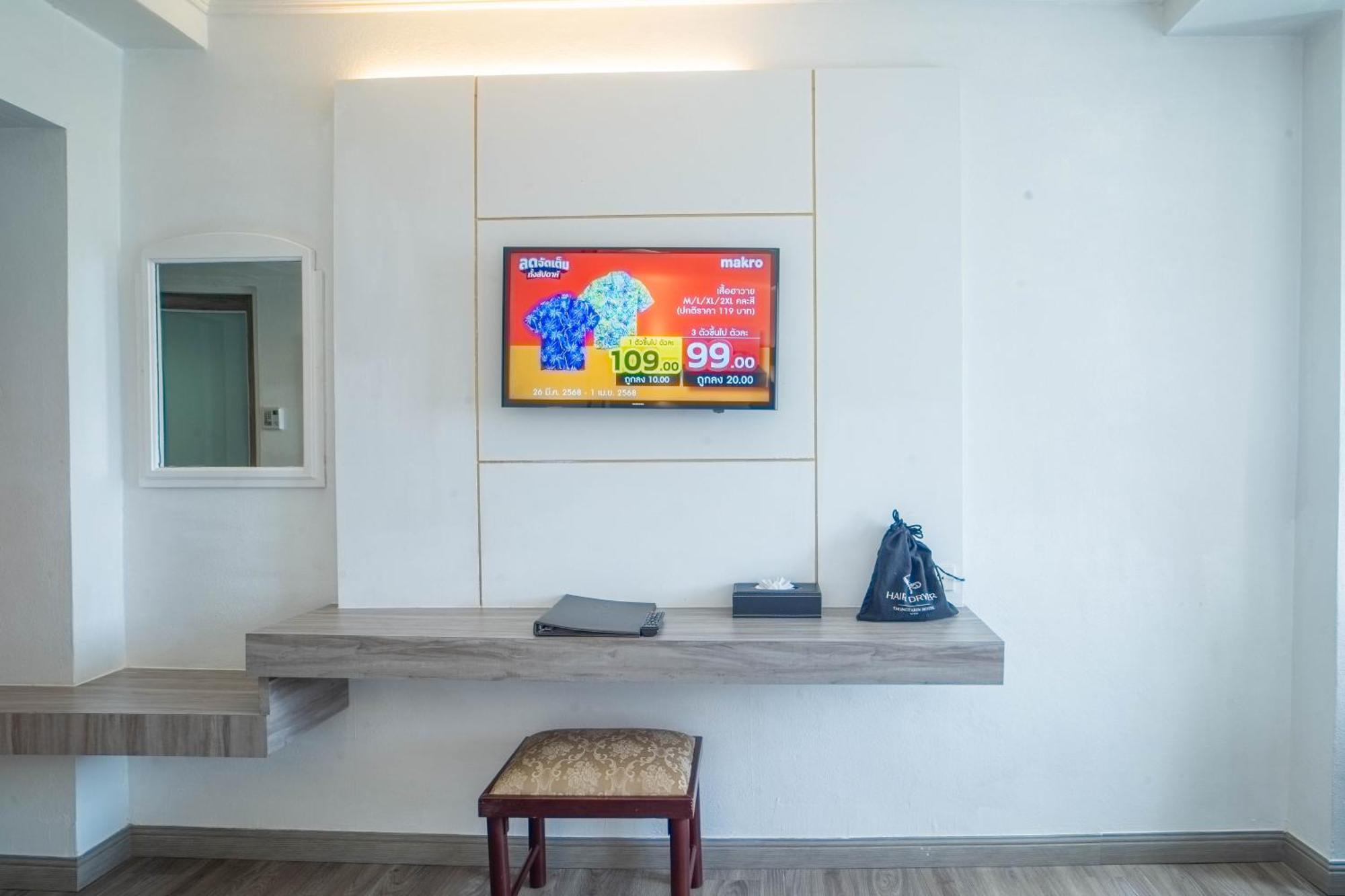Thong Tarin Hotel Surin Exterior foto